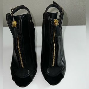 |BRAND-GIVENCHY|COLOR-BLACK|GOLD ZIPPERS|SIZE-38|